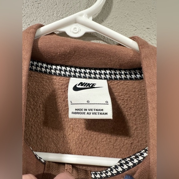 Nike Brown Sweatshirt - Picture 2 of 9
